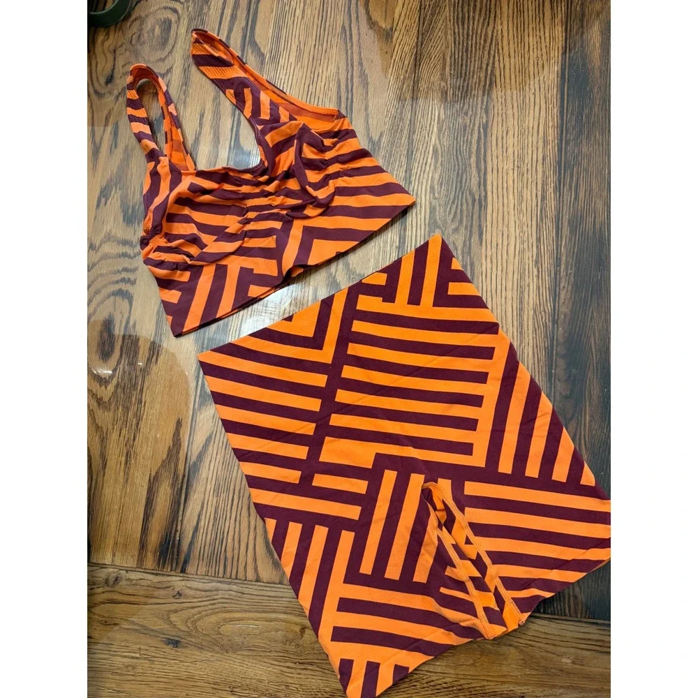 Yitty Workout Set Women M/L Orange Maroon Geometric Striped Bra Shorts 2pc
